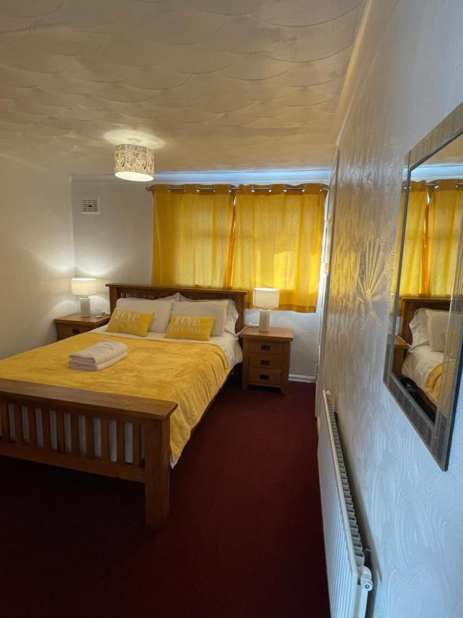 Holiday Home Cardiff City Sleeps 7 Exterior foto